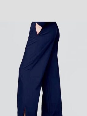 GAP Navy GapFit Tech High Rise Split-Hem Pants